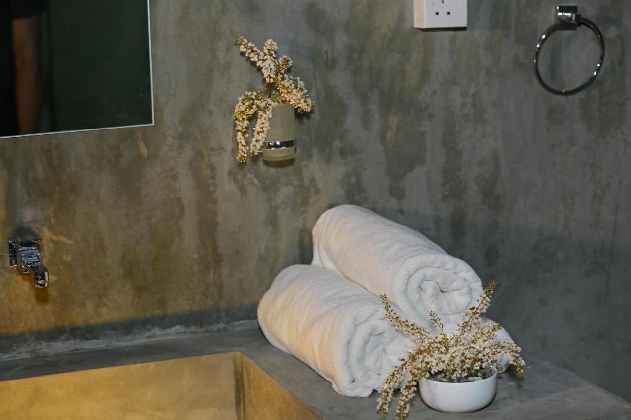 Yala Wild Hut - Yala Hotel Tissamaharama Ngoại thất bức ảnh